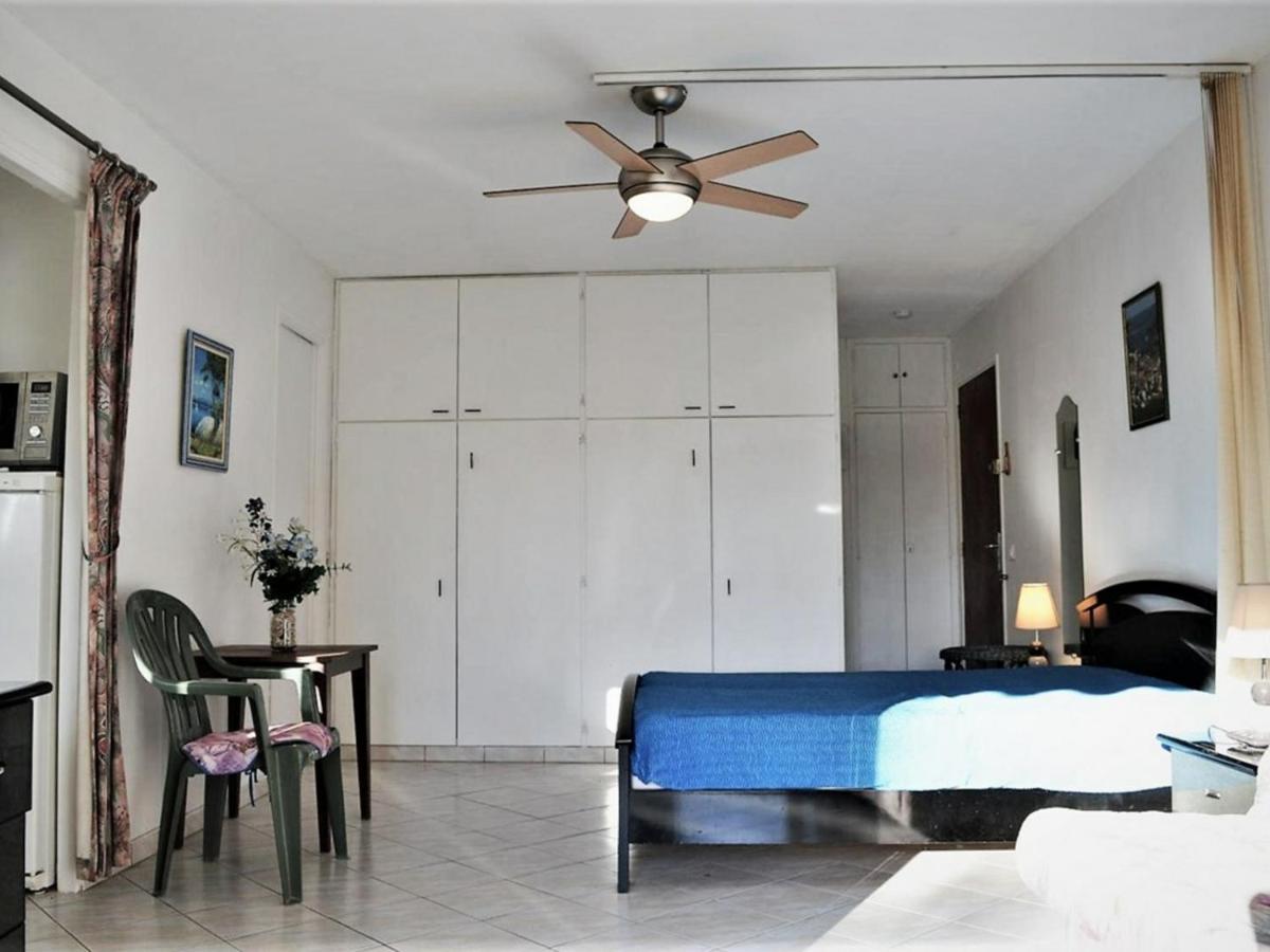 Studio Climatise Au Lavandou Avec Terrasse, Parking Et Environnement Calme - 3 Couchages - Fr-1-251-167 Le Lavandou Zewnętrze zdjęcie